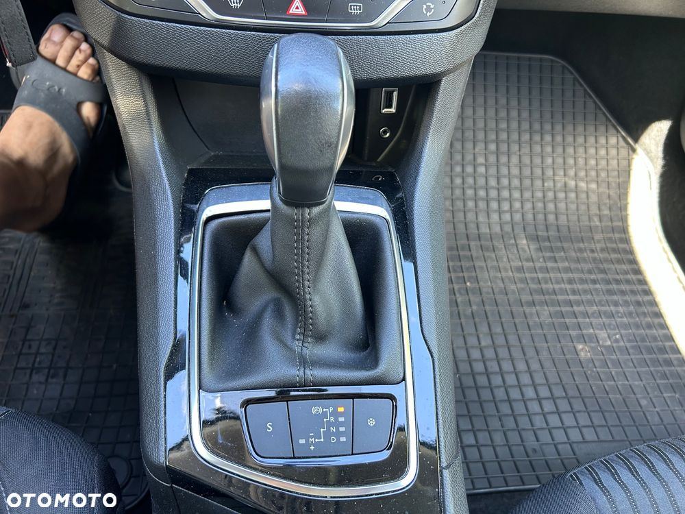 Peugeot 308 1.6 BlueHDi Allure S&S EAT6 - 11