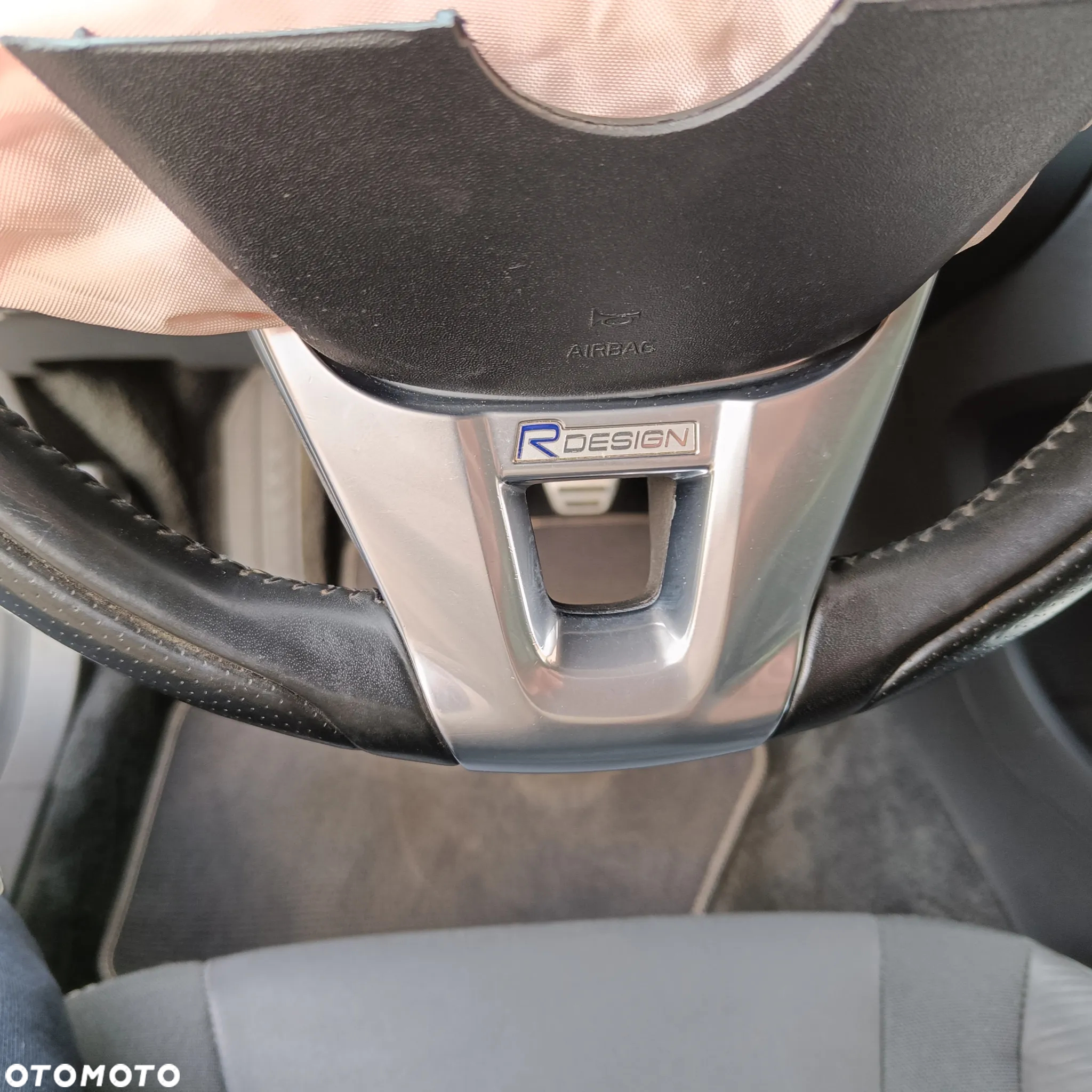 Volvo V60 T3 R-Design Kinetic - 11