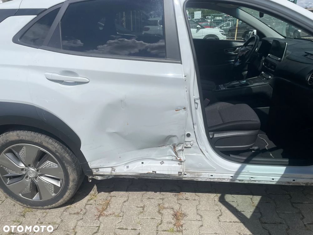 Hyundai Kona - 13
