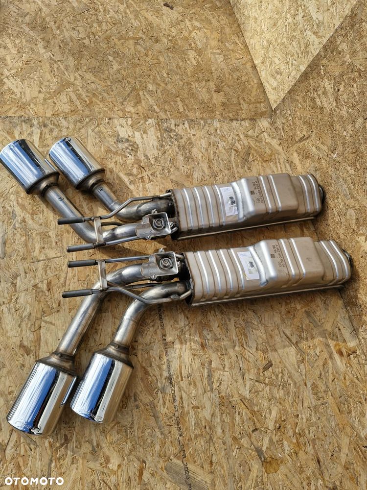 MERCEDES KLASA G 63 AMG TŁUMIK LEWY/PRAWY A4634900304/A4634900404 - 2