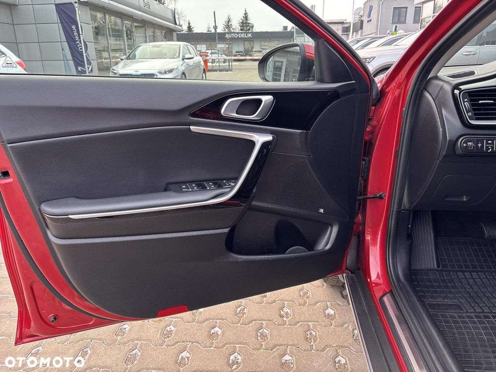 Kia XCeed 1.6 T-GDI Business Line DCT - 10