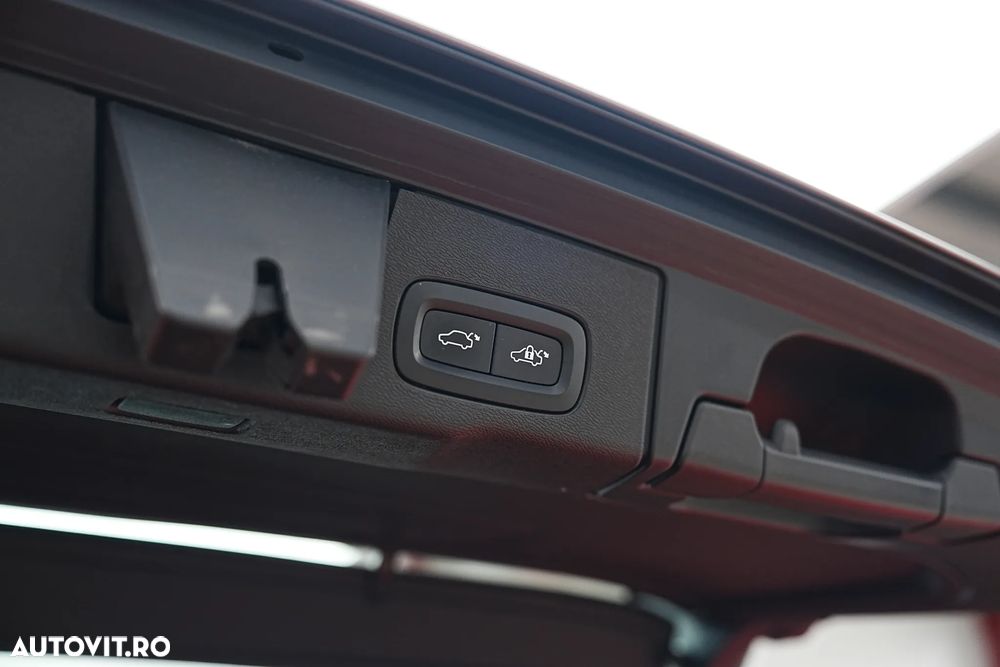 Volvo XC 60 Recharge T6 Twin Engine eAWD Inscription Expression - 38