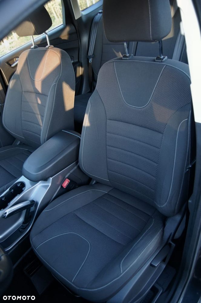 Ford Kuga 1.6 EcoBoost 2x4 Trend - 8