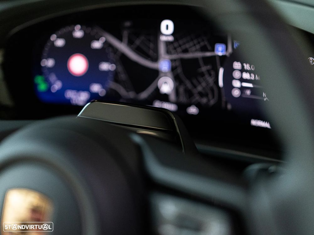 Porsche Macan Electric 4 - 41