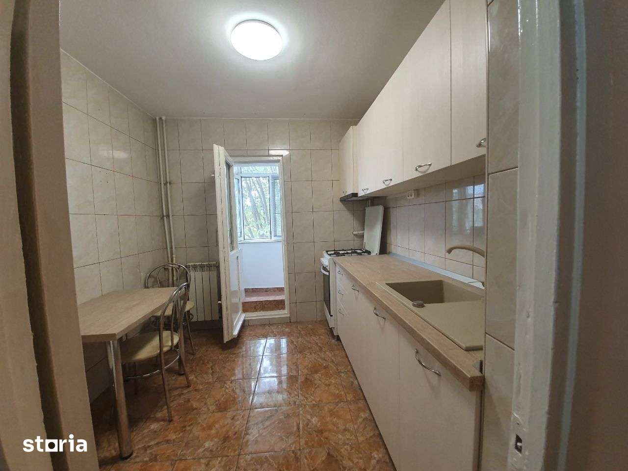 Ap. 3 camere zona 9 Mai-Domnisori, cu aer conditionat si centrala et 2 — fotografia 1