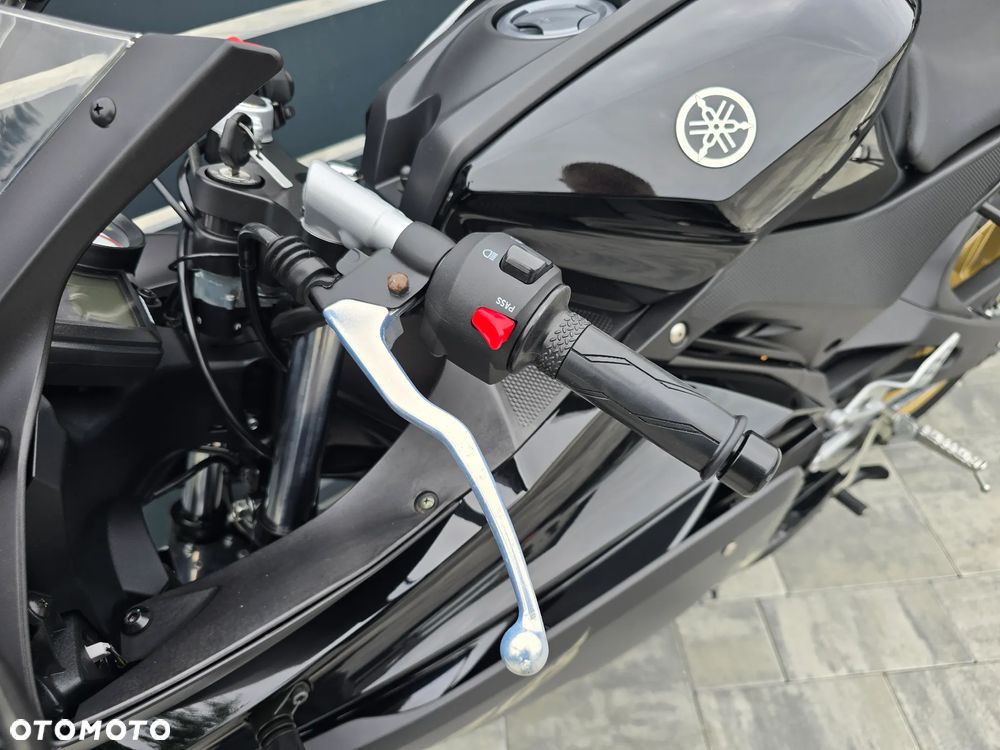 Yamaha YZF - 23