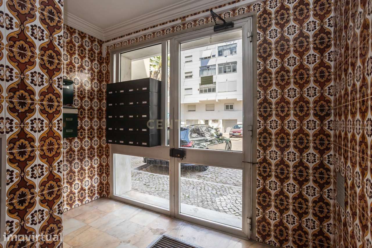 Apartamento T2 pronto a habitar nos 4 Caminhos – Setúbal - Grande imagem: 3/31