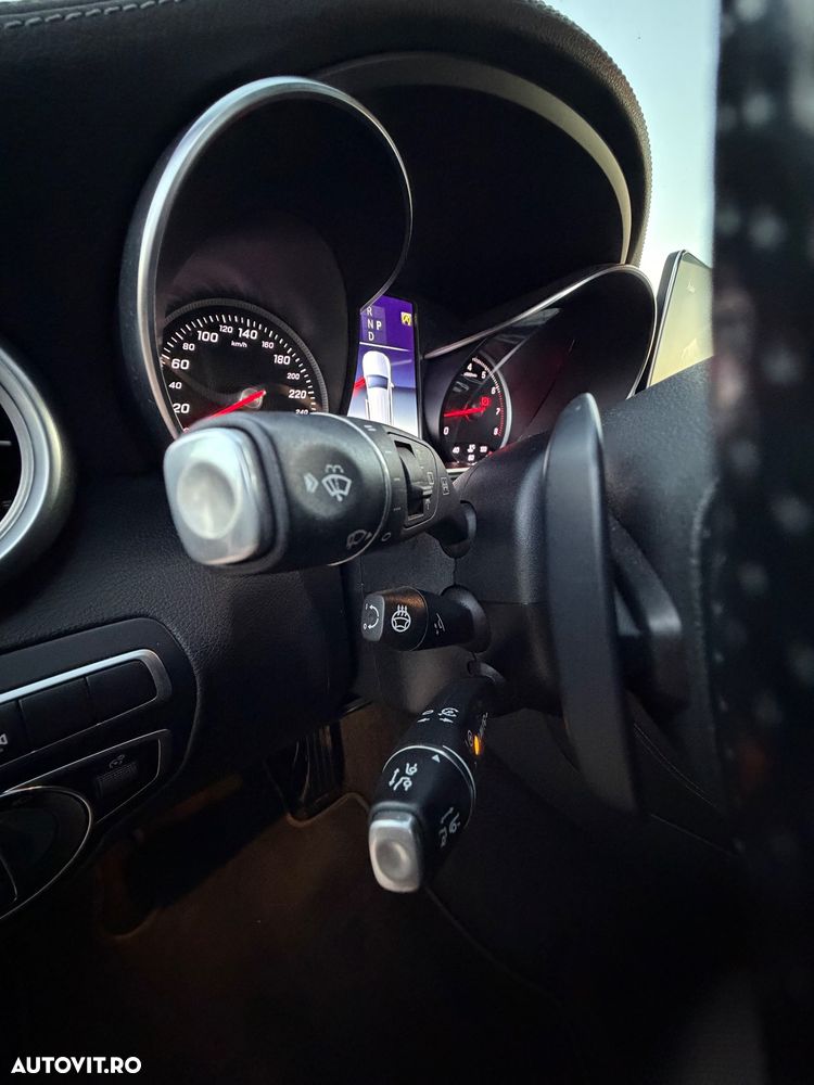 Mercedes-Benz GLC 250 4MATIC 9G-TRONIC - 12
