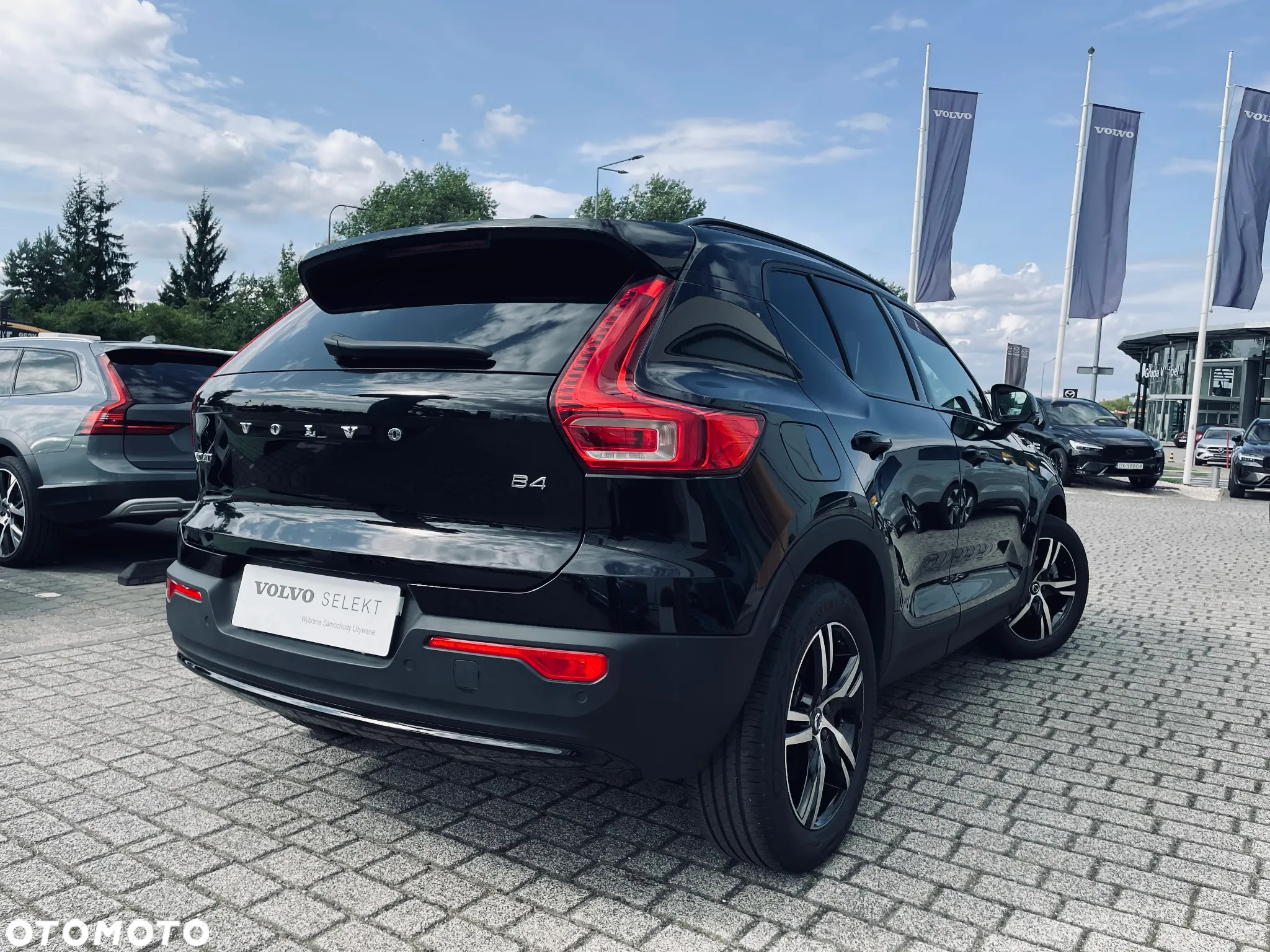 Volvo XC 40 B4 Plus Dark - 7