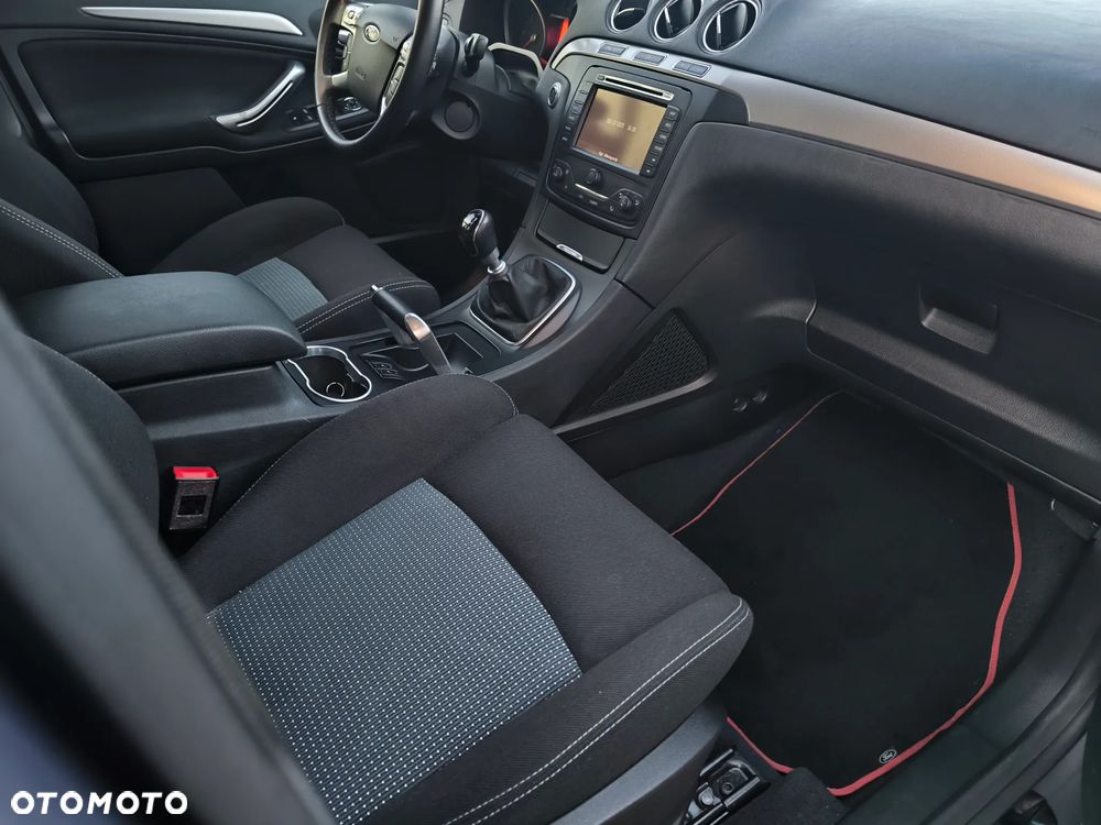 Ford S-Max 2.0 TDCi DPF Titanium - 11