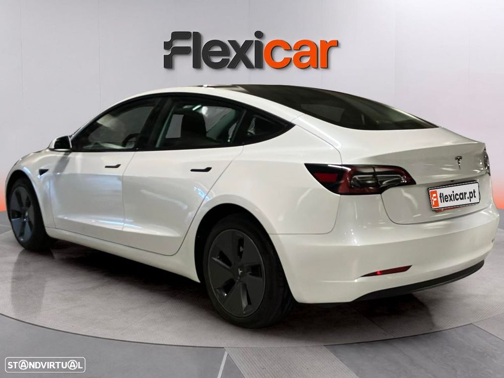 Tesla Model 3 - 3
