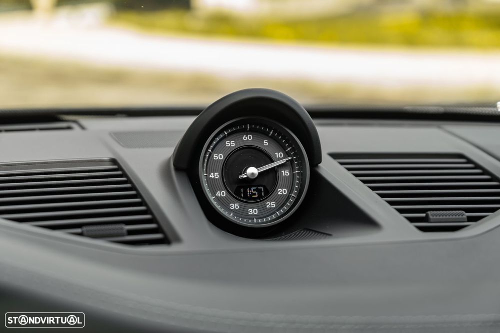 Porsche 911 (992) Carrera 4S PDK - 21