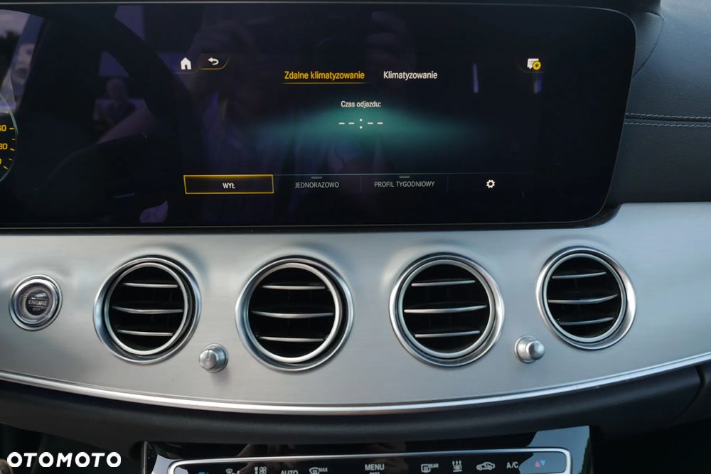 Mercedes-Benz Klasa E 300 AMG - 24