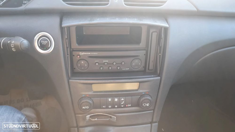 Renault Laguna Break 1.6 Privilége - 24