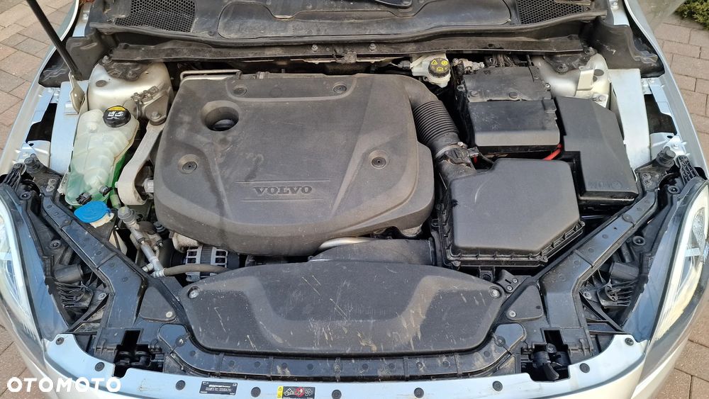 Volvo V40 D2 Momentum - 11