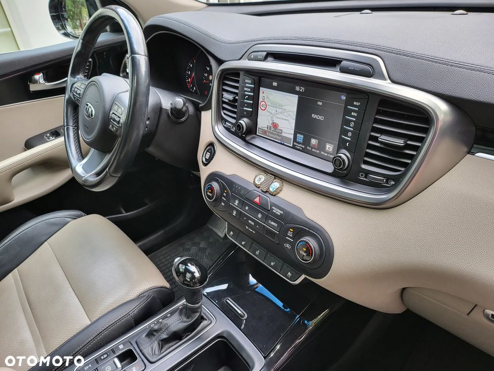 Kia Sorento 2.0 CRDI Business Line Plus - 12