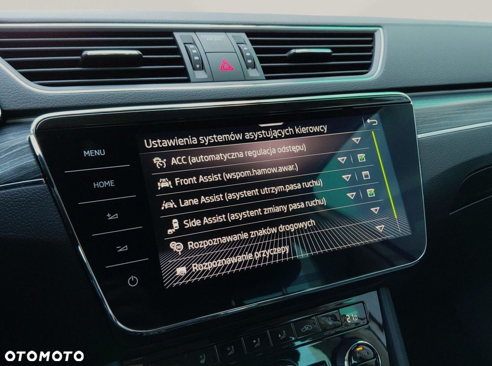 Skoda Superb 2.0 TDI SCR Style DSG - 33