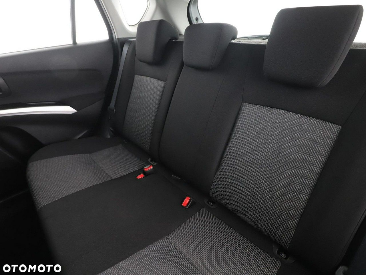 Suzuki SX4 S-Cross 1.6 Comfort - 17