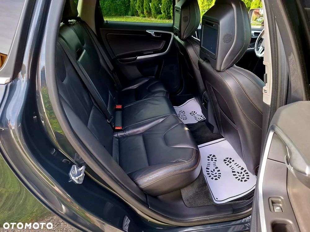 Volvo XC 60 - 32