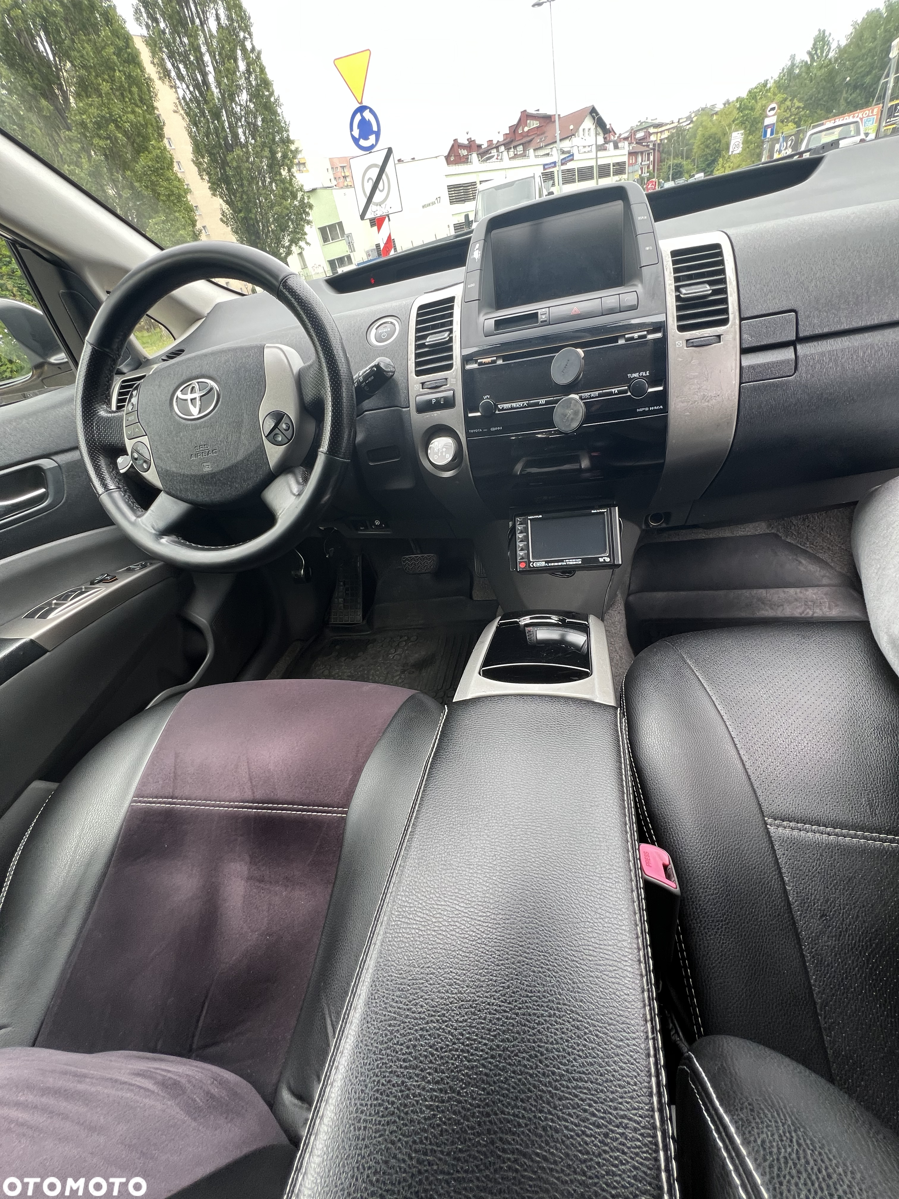 Toyota Prius - 16