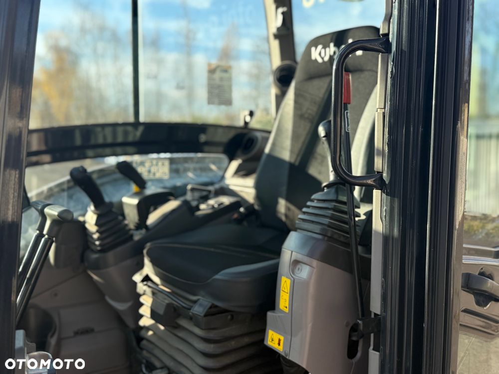 Kubota Midikoparka U56-5 - 27