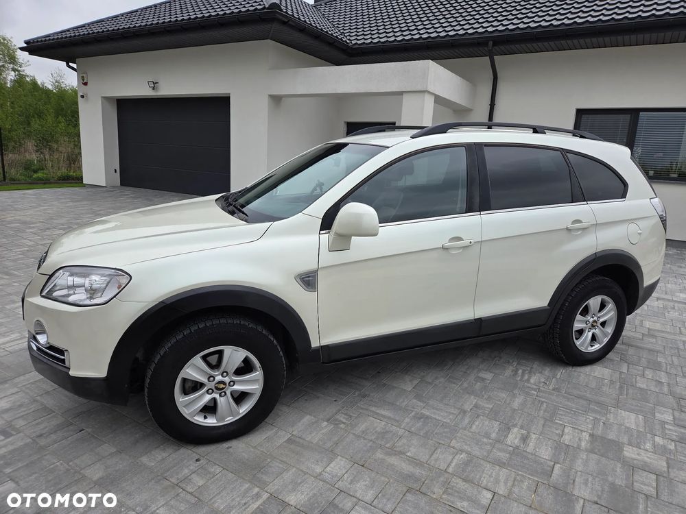 Chevrolet Captiva 2.0 d LS 5os 2WD - 17