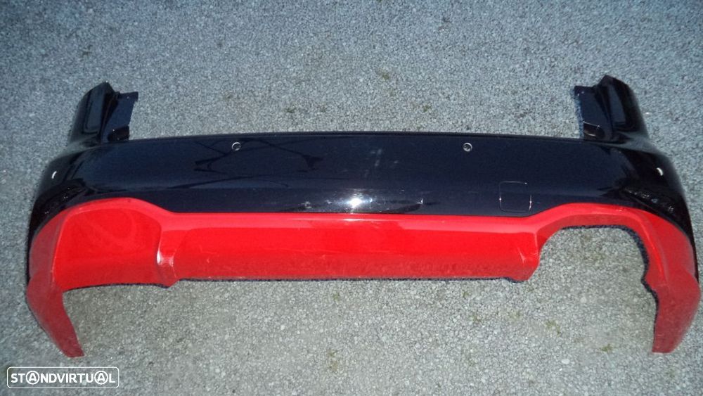 Para-choques tras Ford Focus ST line ano 2018 (ORIGINAL) - 1