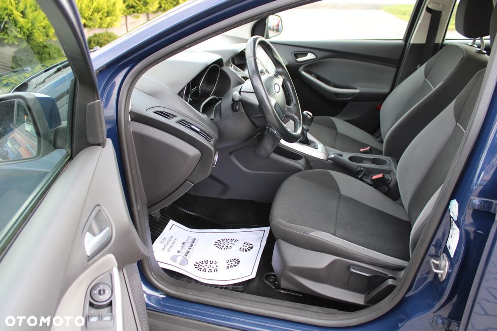 Ford Focus 1.6 Ambiente - 20