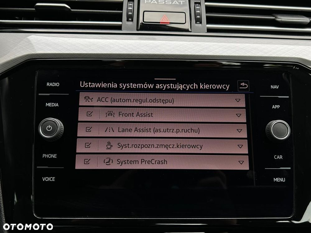 Volkswagen Passat 2.0 TDI EVO Business - 29