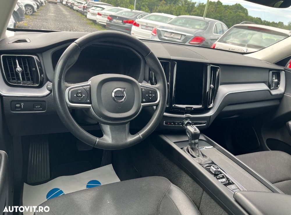 Volvo XC 60 D4 Momentum - 11