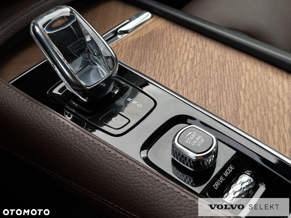 Volvo XC 90 - 25