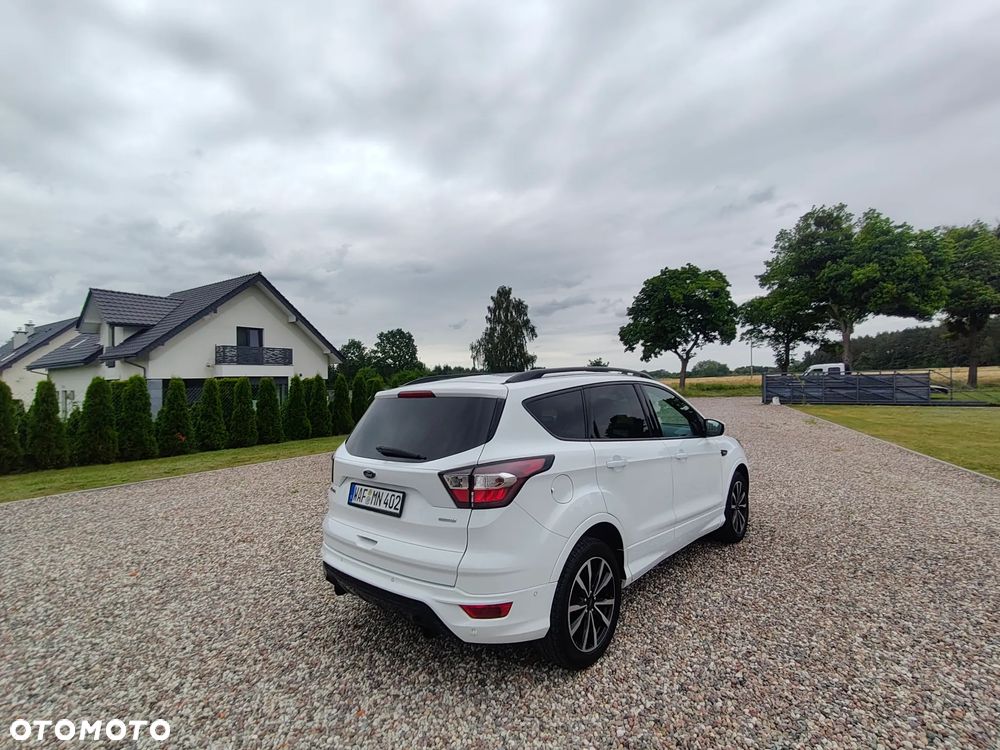 Ford Kuga 1.5 EcoBoost 2x4 ST-Line - 22