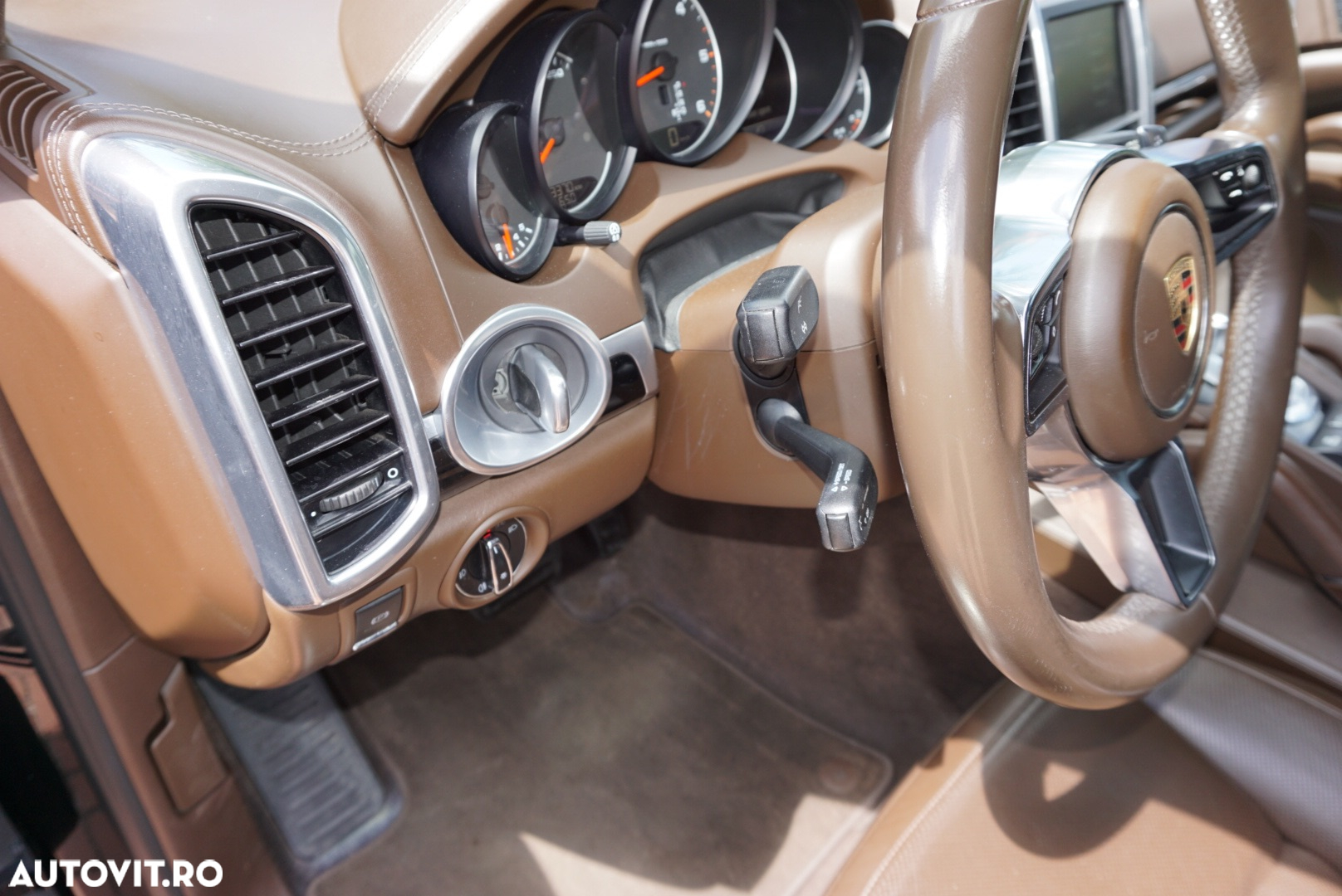Porsche Cayenne 3.0 L - 14
