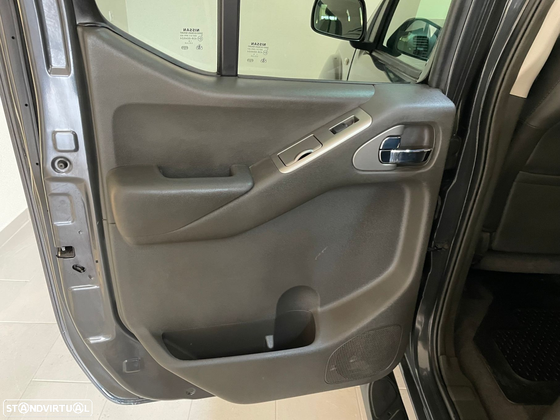 Nissan Navara 2.5 dCi CD LE - 22