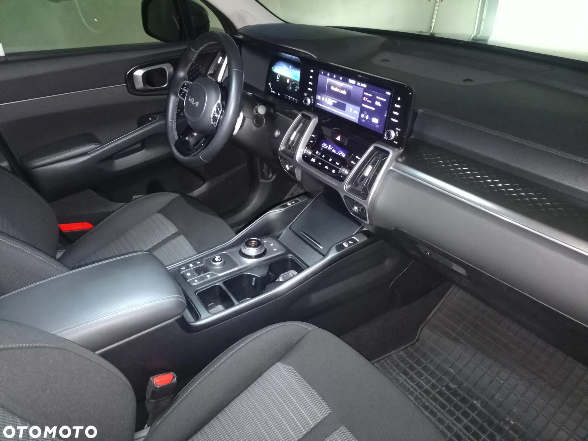Kia Sorento 1.6 T-GDI HEV M 7os - 27