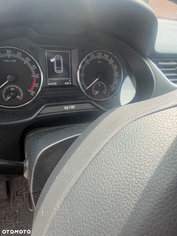 Skoda Octavia 1.6 TDI SCR Business - 6