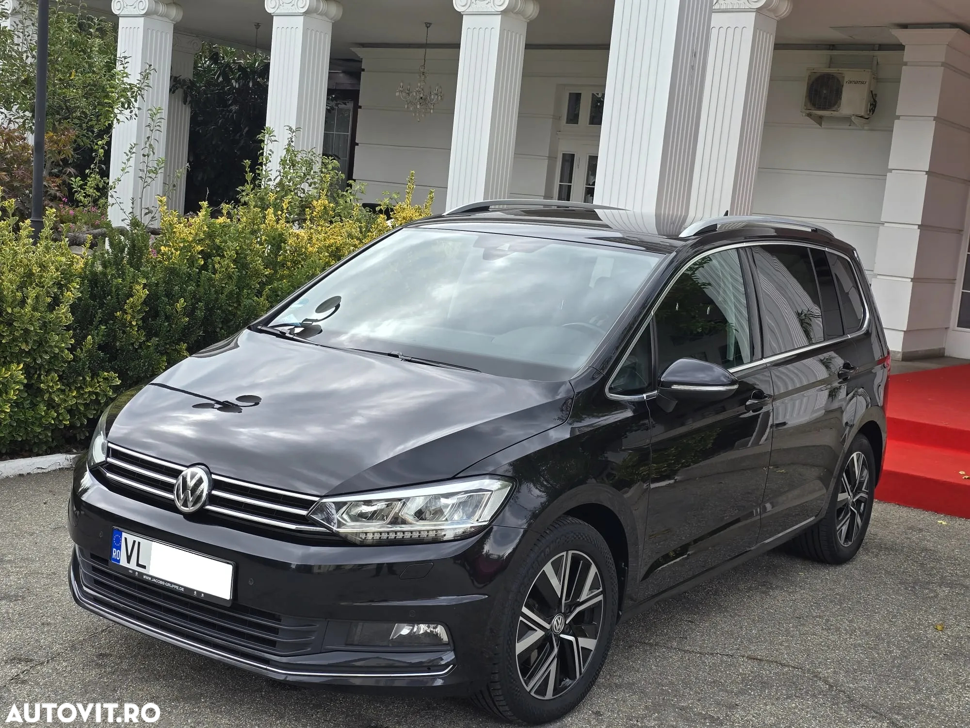 Volkswagen Touran 2.0 TDI DSG Highline - 18