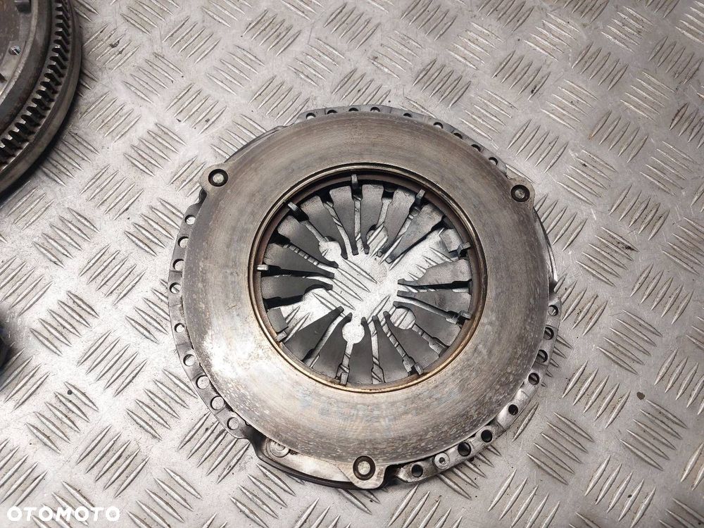 KOŁO DWUMASOWE + DOCISK + ŁOŻYSKO AUDI A3 8L LIFT 1.8 T - 3