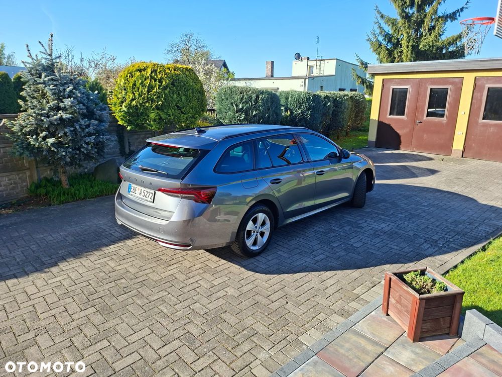 Skoda Octavia 2.0 TDI Edition 130 Selection DSG - 5