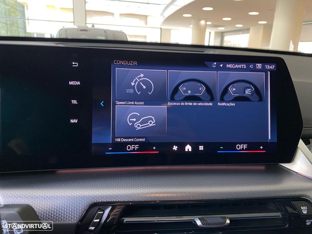 BMW iX1 xDrive30 Pack Desportivo M - 17