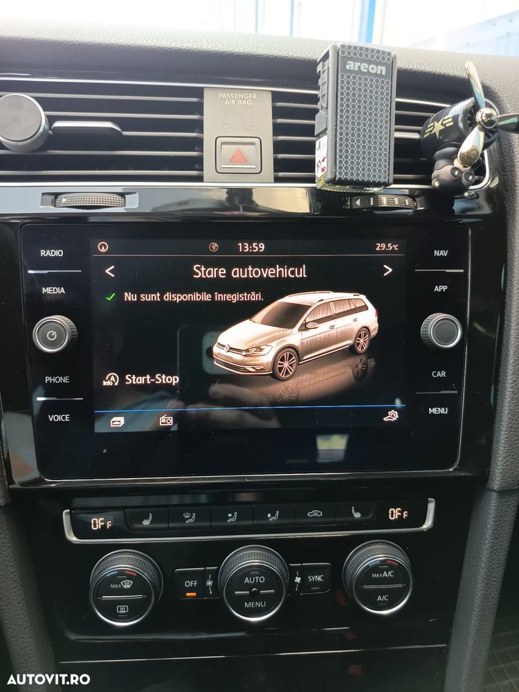 Volkswagen Golf - 16