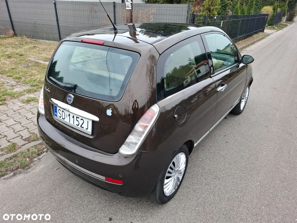 Lancia Ypsilon - 14
