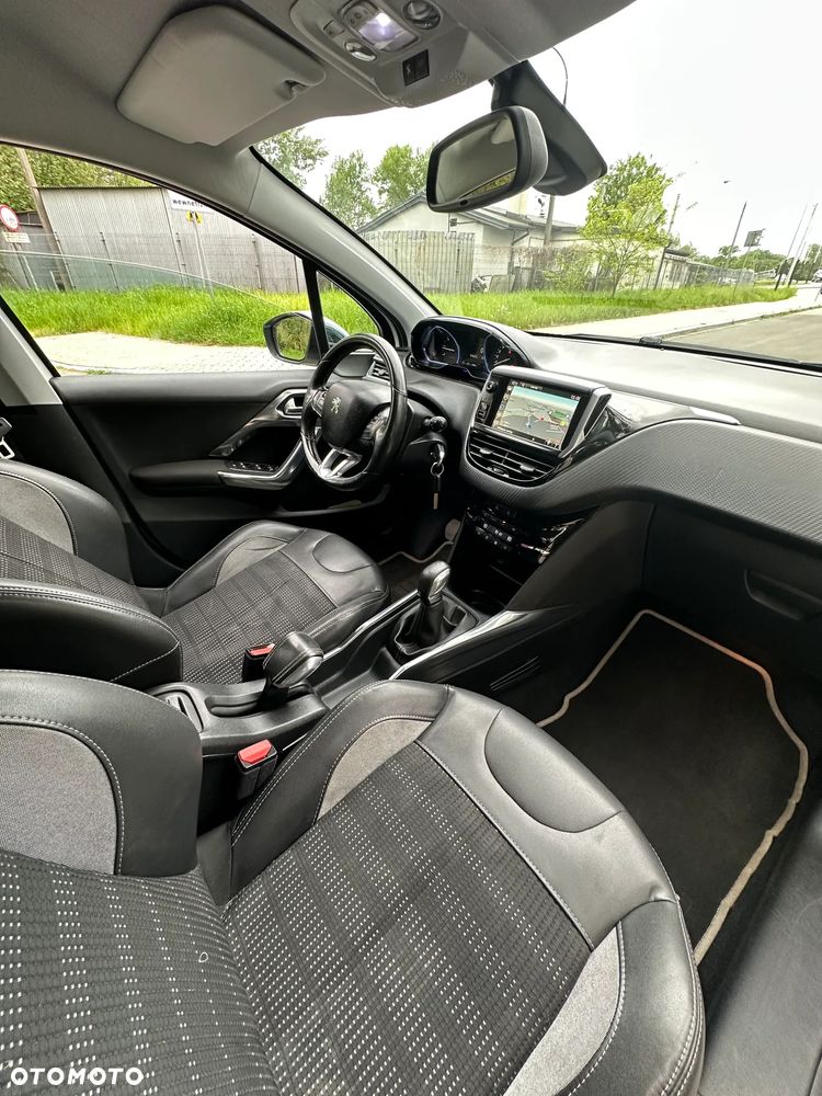 Peugeot 2008 120 VTI Allure - 14