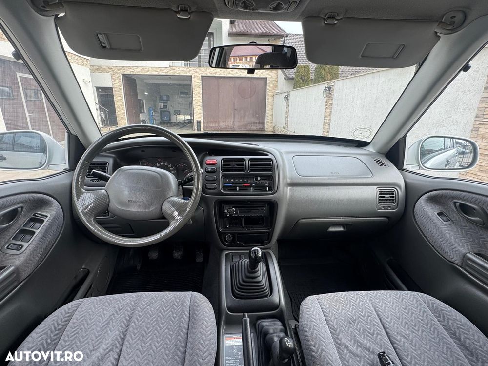 Suzuki Grand Vitara 2.0 TD - 4