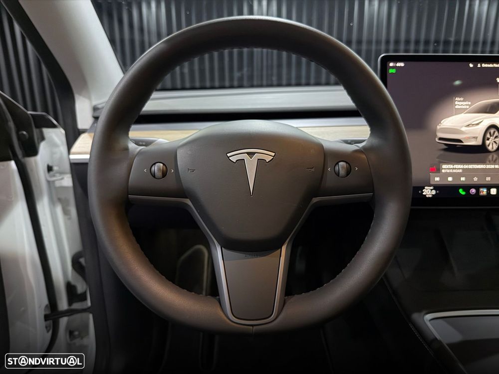 Tesla Model Y Long Range Dual Motor AWD - 20