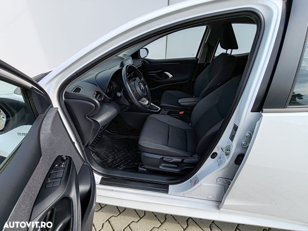 Toyota Yaris 1.5 VVT-i HSD Dynamic - 5