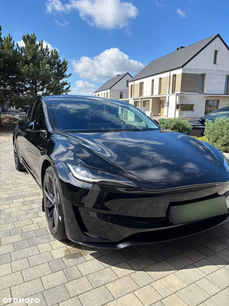 Tesla Model 3 Performance AWD - 4