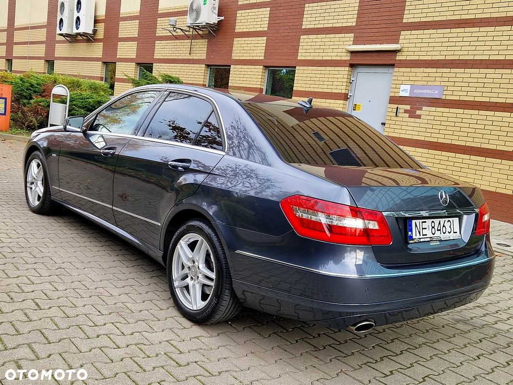 Mercedes-Benz Klasa E 200 BlueEFFICIENCY 7G-TRONIC Avantgarde - 19