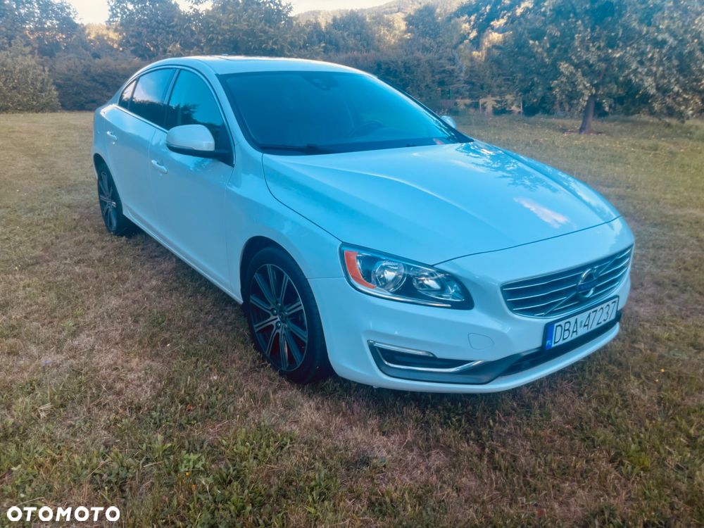 Volvo S60 - 1