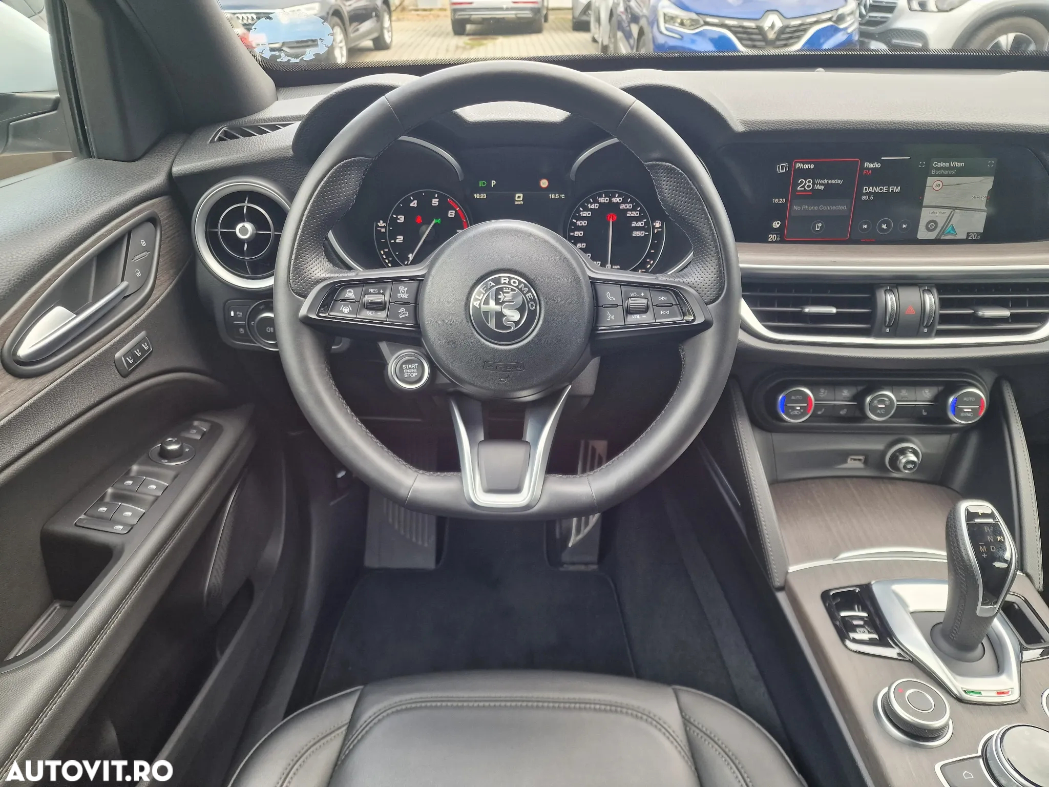Alfa Romeo Stelvio 2.0 Turbo AWD AT8 Veloce - 11